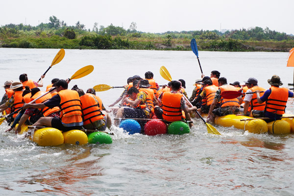 Headway JSC Team Building - Recharge "Battery" To Regenerate Energy For The First Day Of Summer