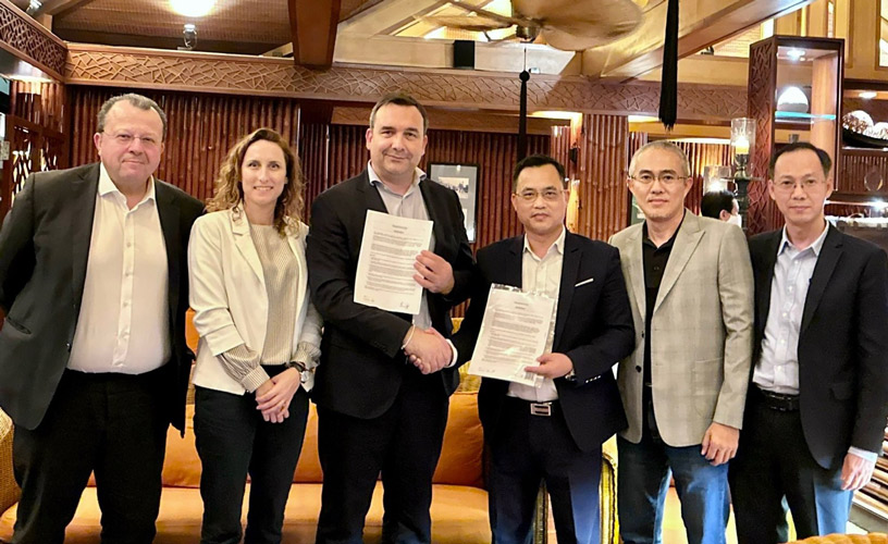 Headway JSC signed long-term partnership agreement with CMA CGM  to develop business in Central Viet Nam.