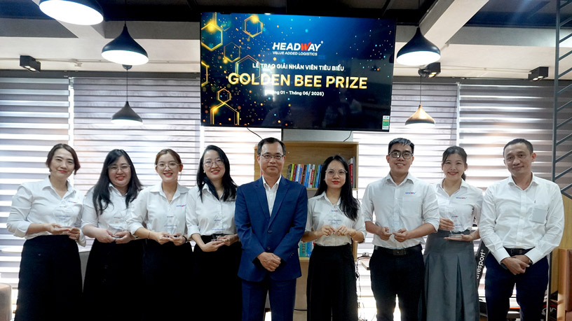 Headway JSC Honors Outstanding Employees With "Golden Bee Prize" In The First 6 Months Of 2025