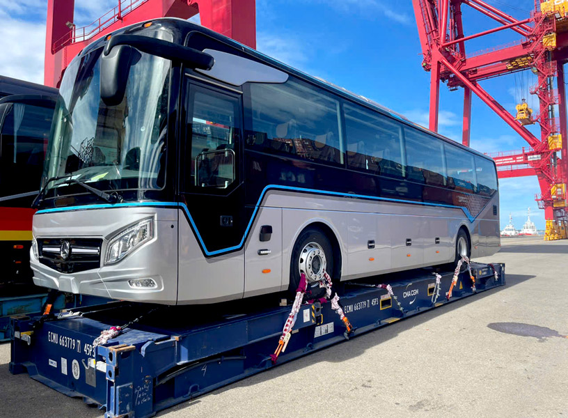 Headway JSC Tối Ưu Giải Pháp Vận Chuyển Xe Bus Mercedes-Benz Xuất Khẩu Sang Thái Lan